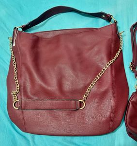 Chic Burgundy Handbag Set