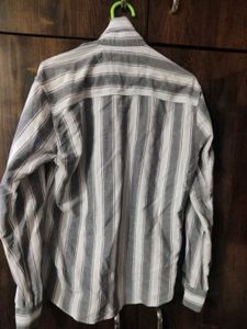 Men's Long Sleeve Button-Up Shirts