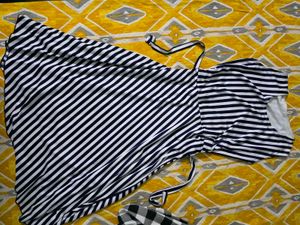 🖤🤍 Vintage Chic Striped Dress 🤍🖤