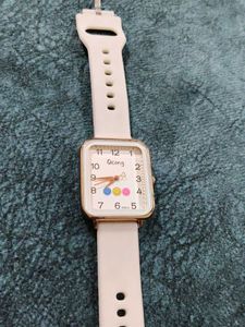 Square women & kid watch