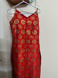 Elegant Red Kurta Set with Gold Motifs
