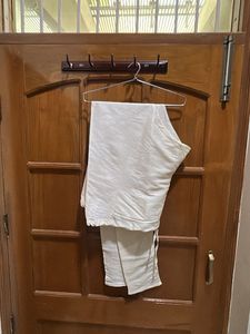 Elegant Cream Kurta pyjama set for Men