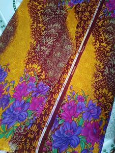 Mustard Printed Saree With Unstitched Blouse
