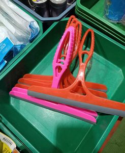 2 kitchen, car window wiper