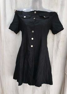 I. Chic Black Off-Shoulder Button-Up Dress
