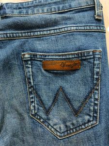 Wrangler Jeans | Like New | In The Size 28