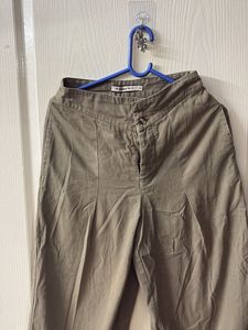 Stylish Wide-Leg Trousers