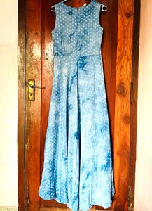 Sleeveless Blue Maxi Gown Round Neck