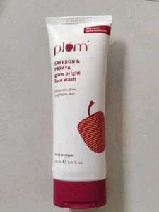 Plum Saffron & Papaya Glow Bright Face Wash