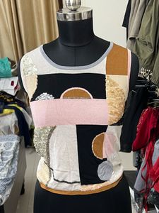 geometric sequin chatpata top