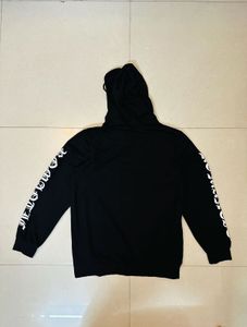 Black Hoodie with Rose Detail 🇺🇸