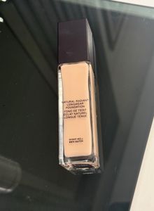 NARS Foundation - Luminous Finish
