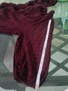 Maroon gold lurex stripe tops.