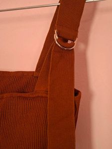 Tank top with adjustable strap