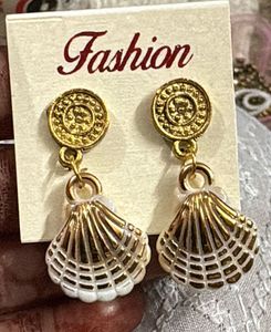 Chic Gold & White Seashell Earrings combo