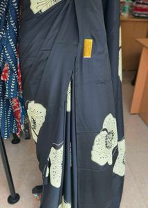 Modal silk grep Black Saree with Floral Print