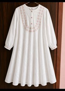 White Embroidered Cotton Kurta new with tag bust 3