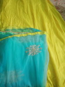yellow frock 💛