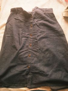 Classic Denim Button-Front Skirt