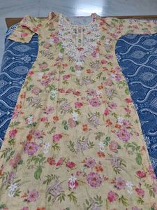 Floral Embroidered Yellow Kurta