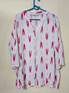 Stylish White Kurta with Pink Ikat Print