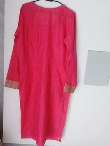 Vibrant Pink Kurta with Floral Print