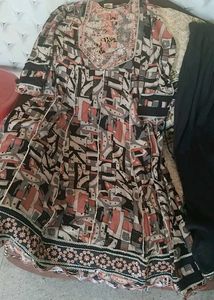 Printed Kurta Set with Embellished Neckline