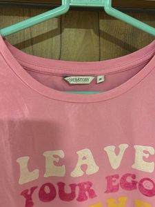 Pink Graphic Print Cropped Tee