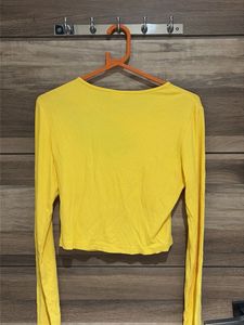 Chic Yellow Cutout Long Sleeve Top