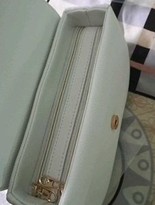 Elegant Coach White Shoulder Bag