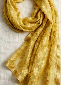 big sale on 5 stylish duppatas