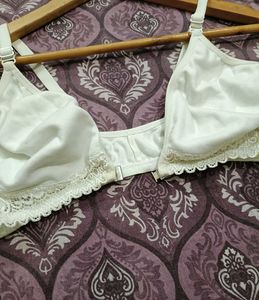 Triumph Elegant Lace Bra(FIXED PRICE)