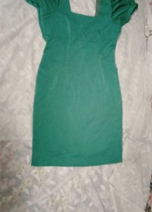 Chic Emerald Green Puff Sleeve Dress