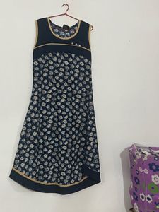 Navy Floral Sleeveless Midi Dress