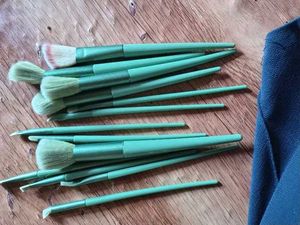 10-12 Professional Makeup Brush Set