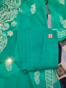 chikankari kurti set