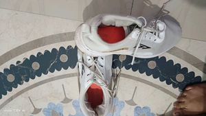 Off White Shoe