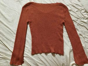 Ribbed V-Neck Long Sleeve Top