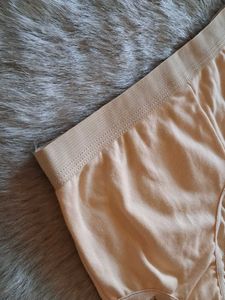 Comfortable Peach Lace Trim Briefs