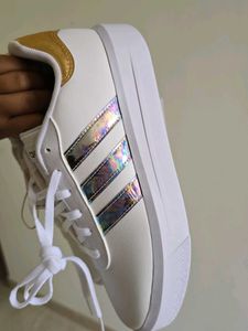 🔻PRICE DROP - ADIDAS Court Platform Sneakers