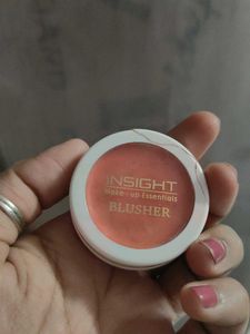 Insight Blusher - Essentials!