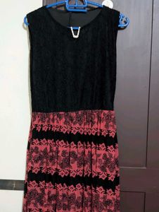 Chic Black &amp; Pink Floral Maxi Dress