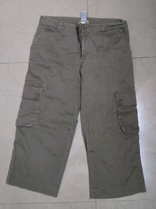 Y2K Grungy Khaki Cargo Capris
