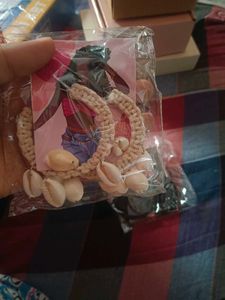 4 Trending Pair of Earrings