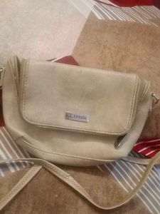 Esbeda Biege Sling Bag