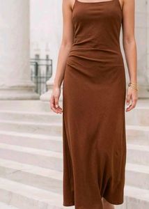 sleeveless bodycon dress