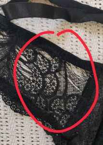 Elegant Black Lace Push-Up Bra