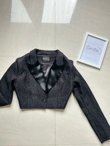 satin collar Cropped Blazer