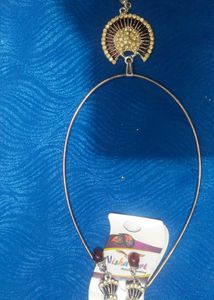 Pearl And Silver Chain With Two Extra Lockit