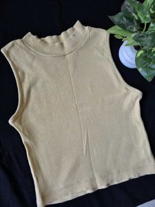 Ribbed Mock Neck Sleeveless Top